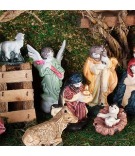 Crèche de Noël traditionnelle 9 santons porcelaine